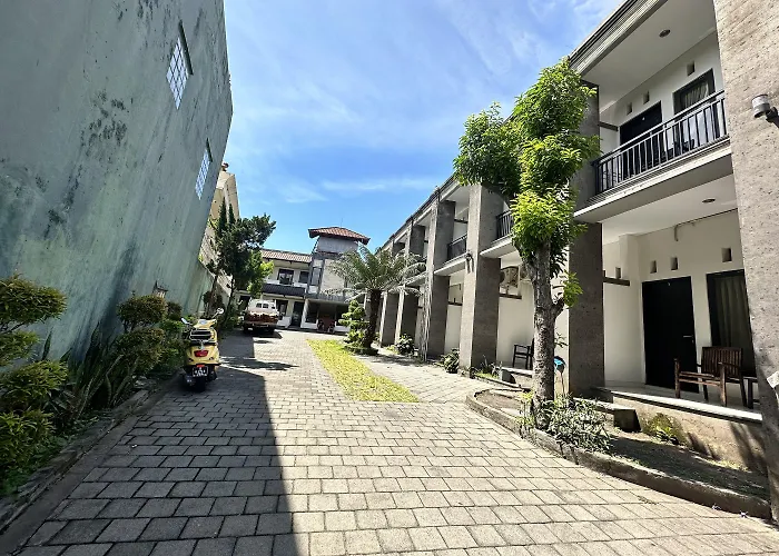 ホテル Warta Sari *